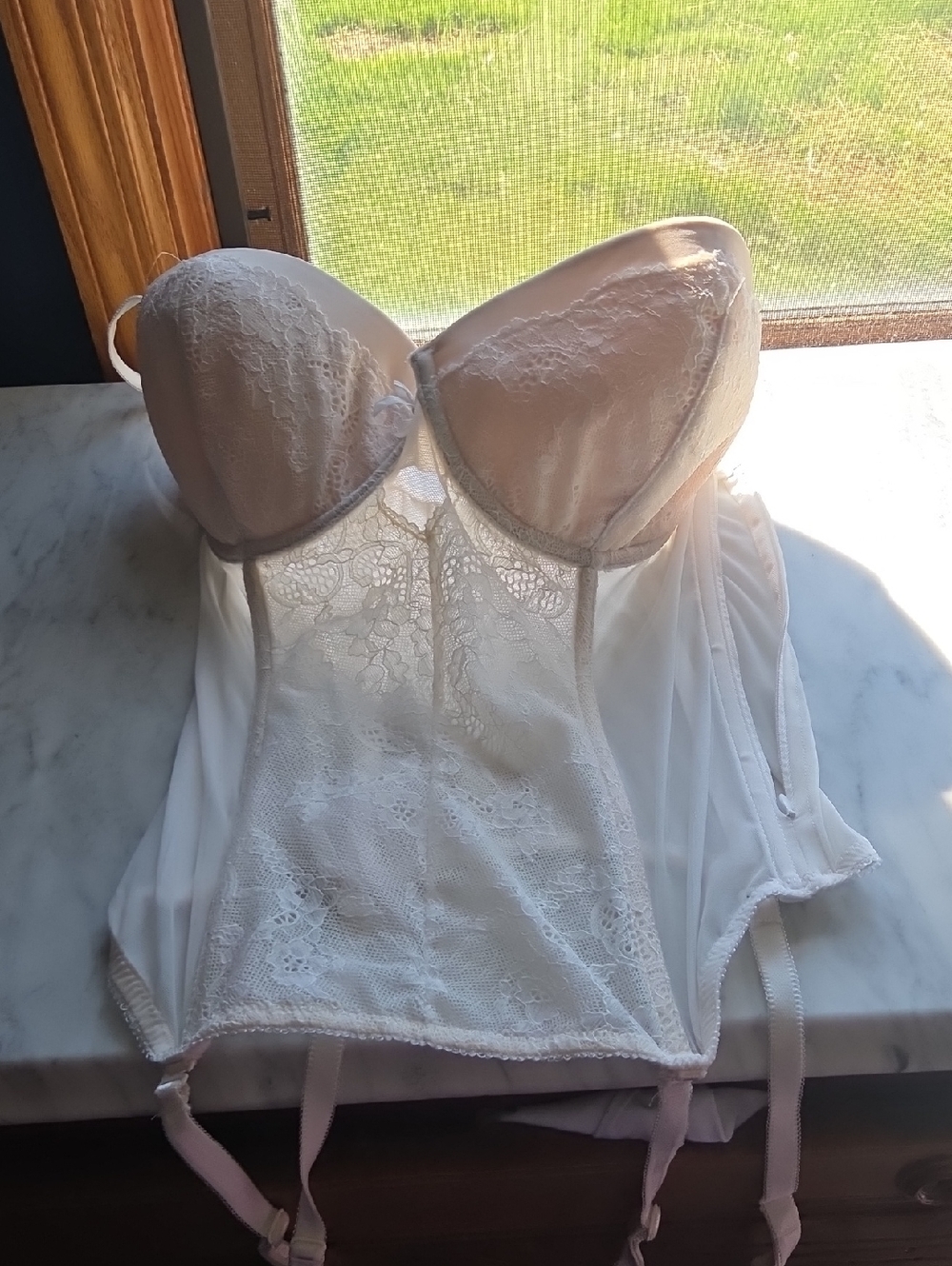 Victoria's Secret Ivory Lace Bustier with Garter Straps